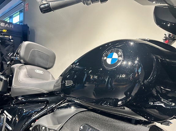BMW R18 Bagger /ACC/Vance & Hines/379 mil 10 of 16