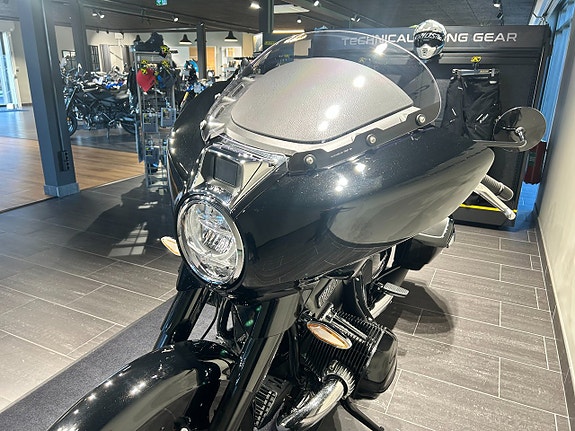 BMW R18 Bagger /ACC/Vance & Hines/379 mil 6 of 16