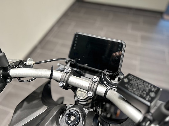 Yamaha MT-07 / Tankpads / Endast 380 mil! 14 of 17