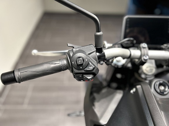 Yamaha MT-07 / Tankpads / Endast 380 mil! 15 of 17