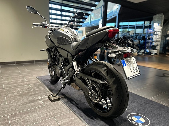 Yamaha MT-07 / Tankpads / Endast 380 mil! 6 of 17