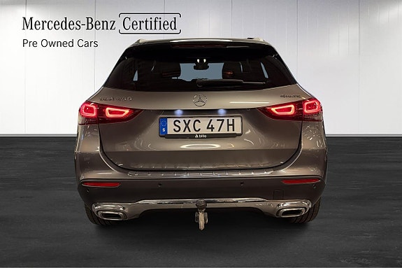 Mercedes-Benz GLA 200 5 of 23