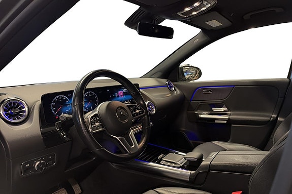 Mercedes-Benz GLA 200 11 of 23