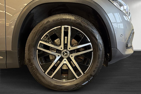 Mercedes-Benz GLA 200 8 of 23
