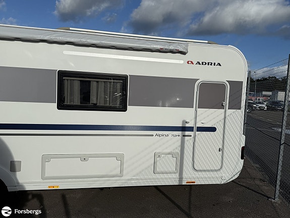 Adria ALPINA 753HK inkl. förtält - 3.95% ränta + utökad garanti! 3 of 19