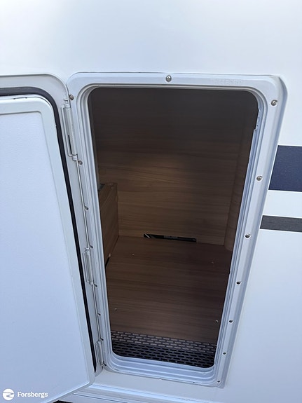 Adria ALPINA 753HK inkl. förtält - 3.95% ränta + utökad garanti! 4 of 19