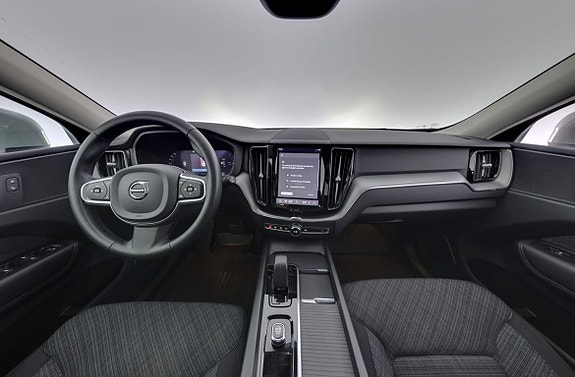Volvo XC60 7 of 18