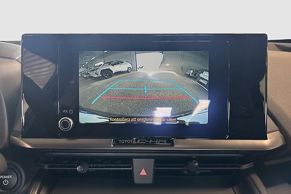 Toyota C-HR 9 of 12