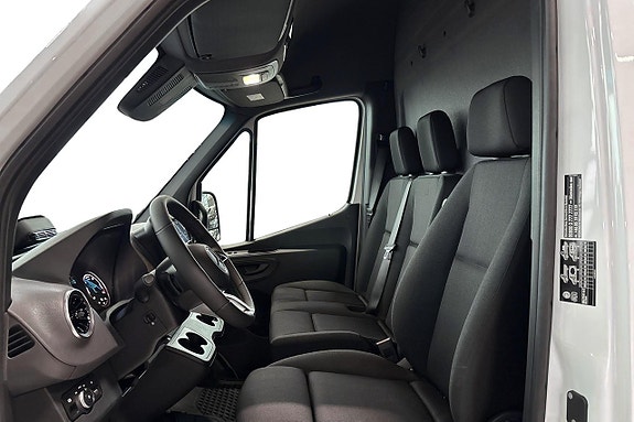 Mercedes-Benz eSprinter 420 9 of 14