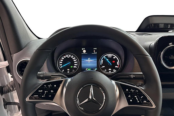 Mercedes-Benz eSprinter 420 6 of 14