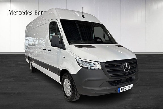 Mercedes-Benz eSprinter 420 2 of 14