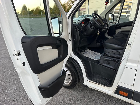 Peugeot Boxer 15 of 17