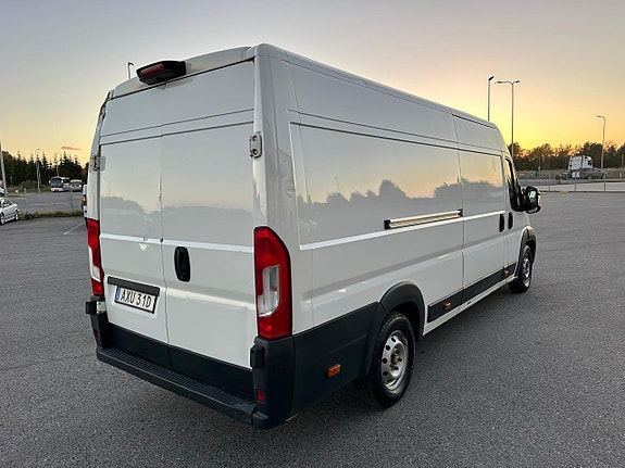Peugeot Boxer 2 of 17