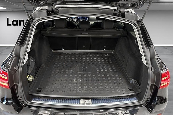 Mercedes-Benz E 220 d 14 of 19