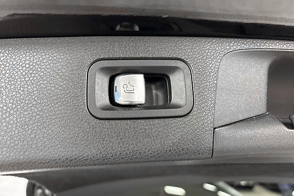 Mercedes-Benz E 220 d 16 of 19