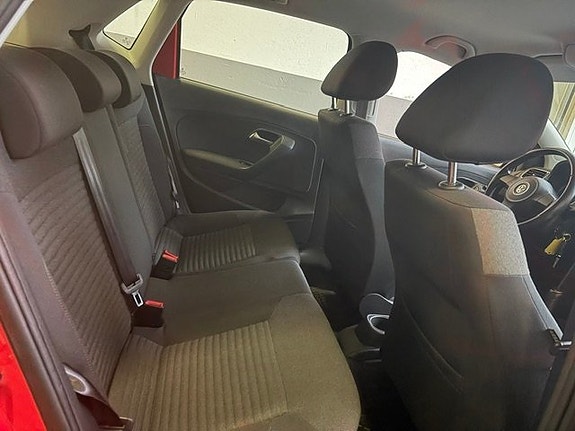 Volkswagen Polo 10 of 12