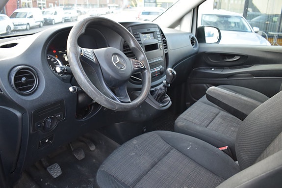 Mercedes-Benz Vito 111 13 of 14