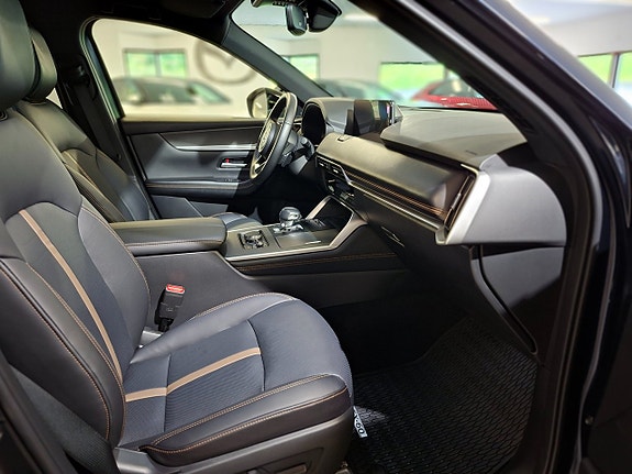 Mazda CX-60 16 of 19
