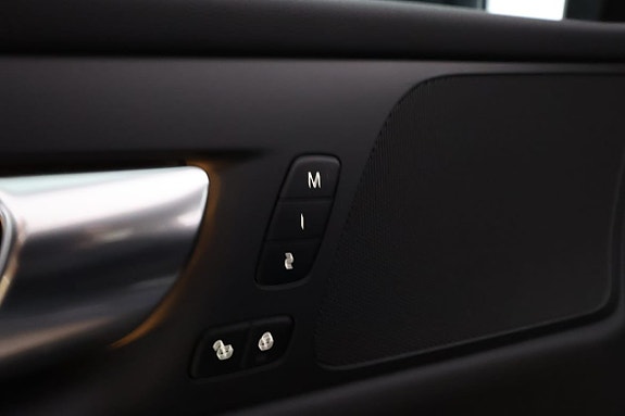 Volvo V60 17 of 19