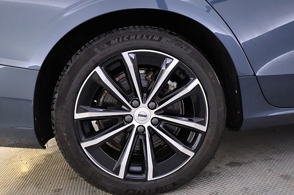 Volvo V60 10 of 19