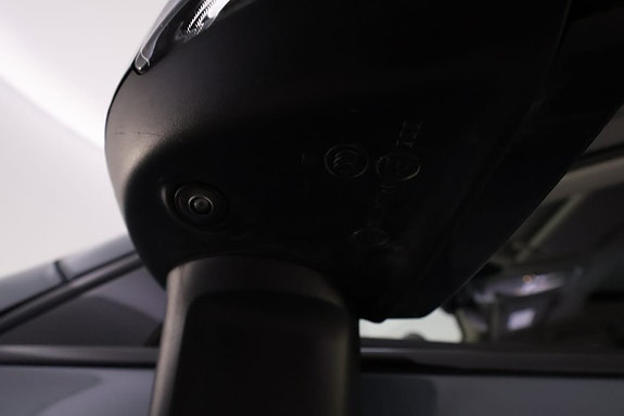 Volvo XC60 17 of 24