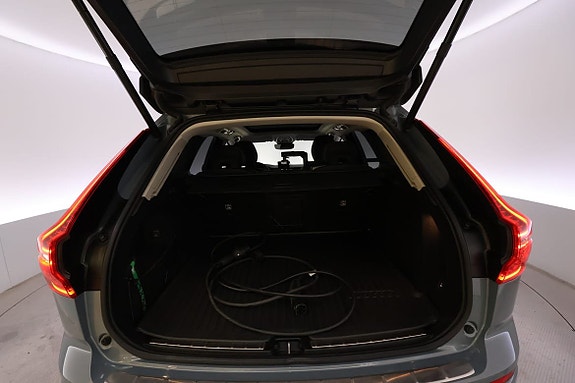 Volvo XC60 13 of 24