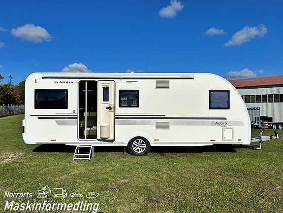 Adria Adora 613 PK Scandinavian Edition - TAKFLÄKT / ALDE