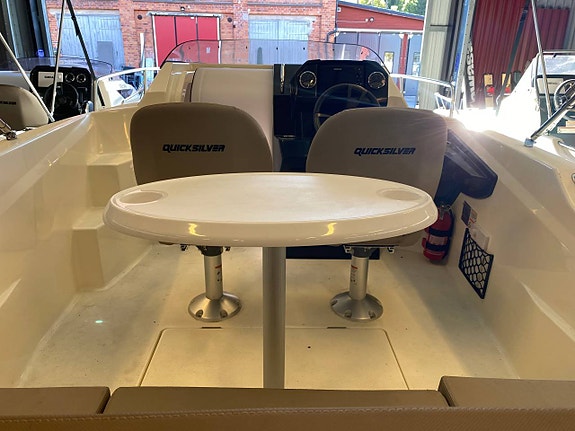 Quicksilver 555 Cabin ny 2023 med Mercury F115 CT 2 of 3