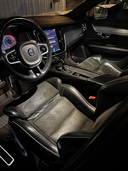 Volvo S90 7 of 10