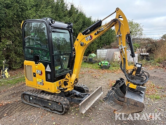 Grävmaskin CAT 301.8 Tiltrotator 3 of 6