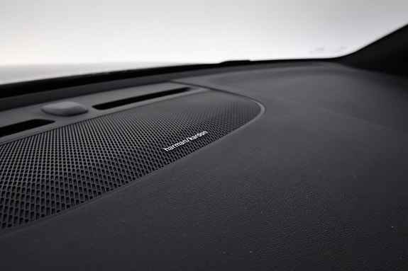 Volvo EX40 21 of 22