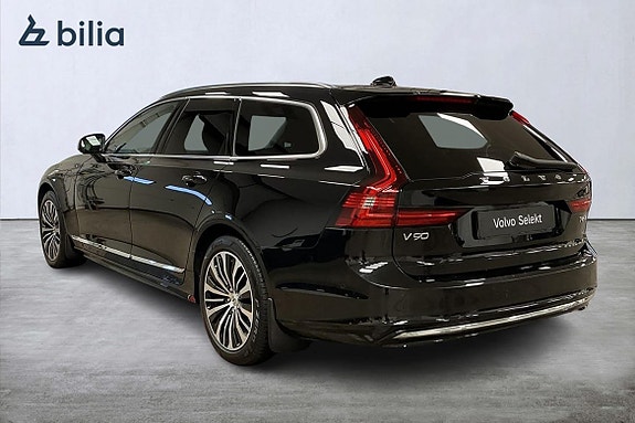 Volvo V90 2 of 30