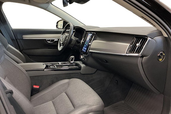 Volvo V90 8 of 30