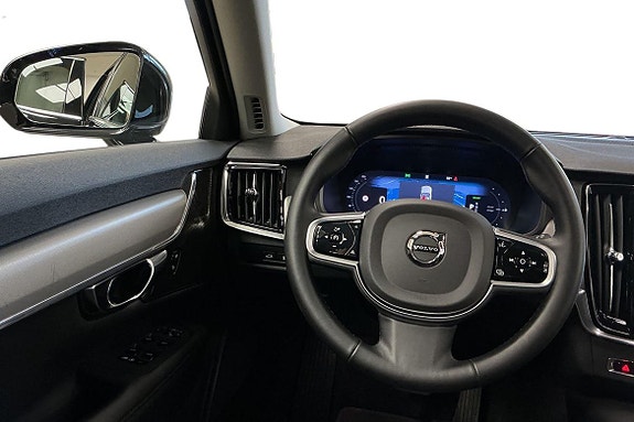 Volvo V90 12 of 30