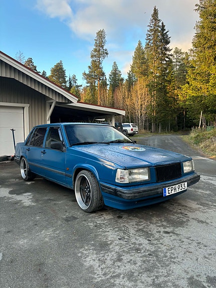 Volvo 740 4 of 6