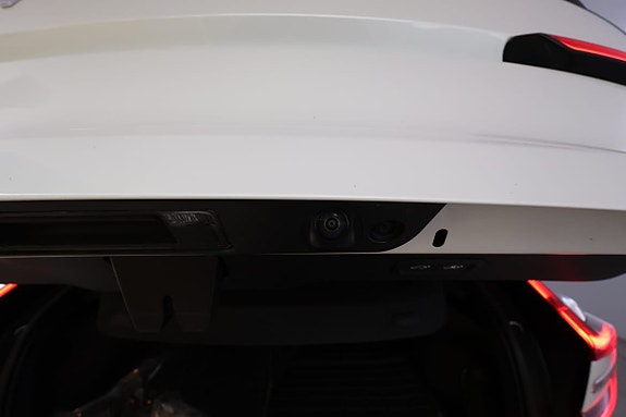 Volvo EC40 15 of 17