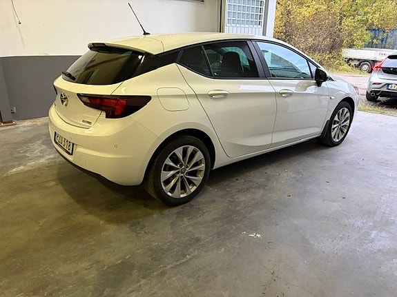 Opel Astra 4 of 11