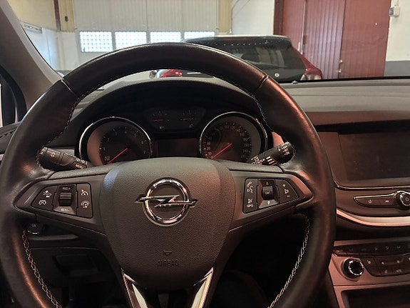 Opel Astra 11 of 11