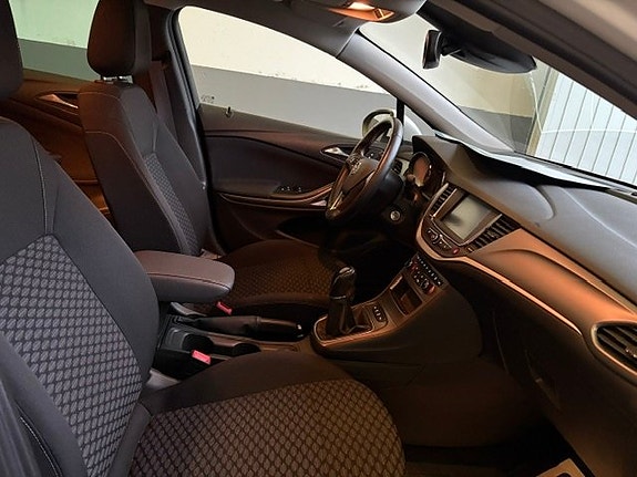 Opel Astra 9 of 11