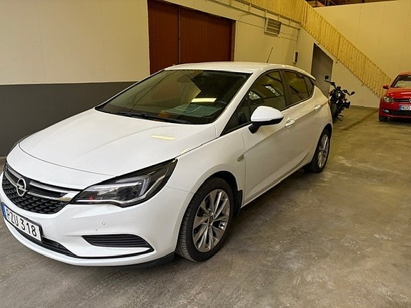 Opel Astra 2 of 11