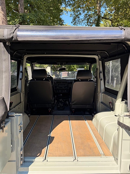 Mercedes-Benz G300 5 of 24