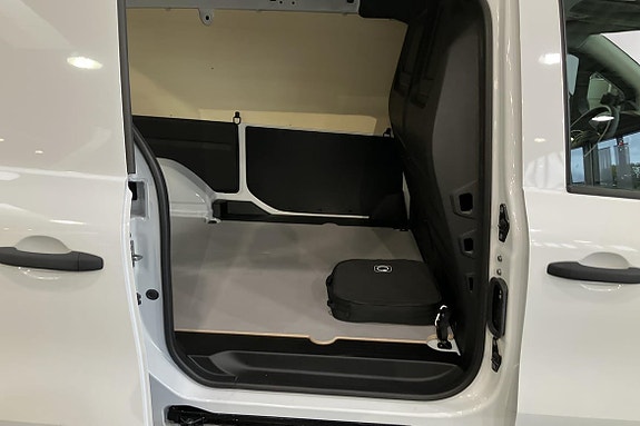 Mercedes-Benz eCitan 10 of 18