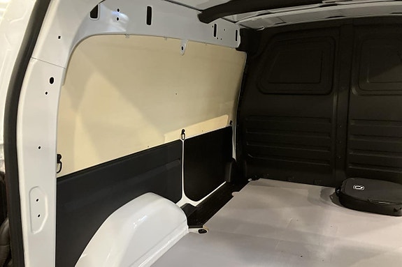 Mercedes-Benz eCitan 8 of 18