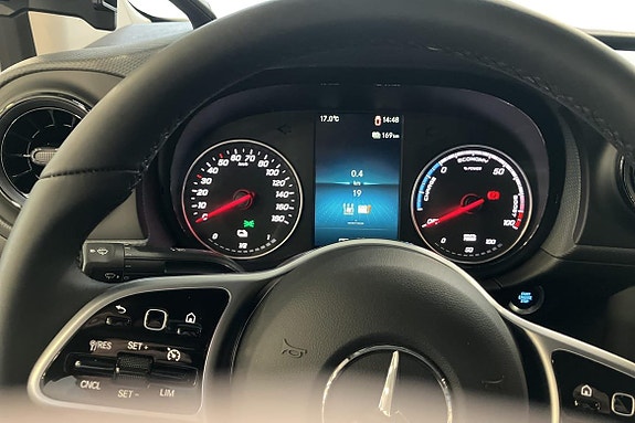 Mercedes-Benz eCitan 16 of 18