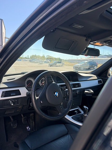 BMW 335i 5 of 12