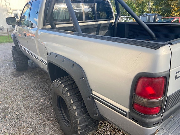 Dodge RAM 1500 4 of 10