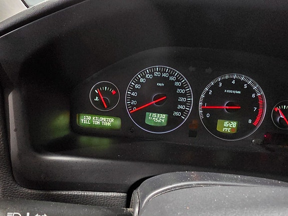 Volvo V70 9 of 9