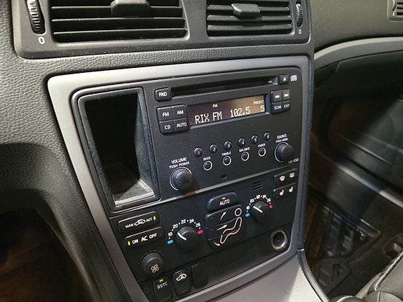 Volvo V70 8 of 9