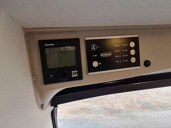 Sunlight Cliff 540 Adventure 140 hk, automat, solcell, 3 sovplatser,  elpatron 11 of 25