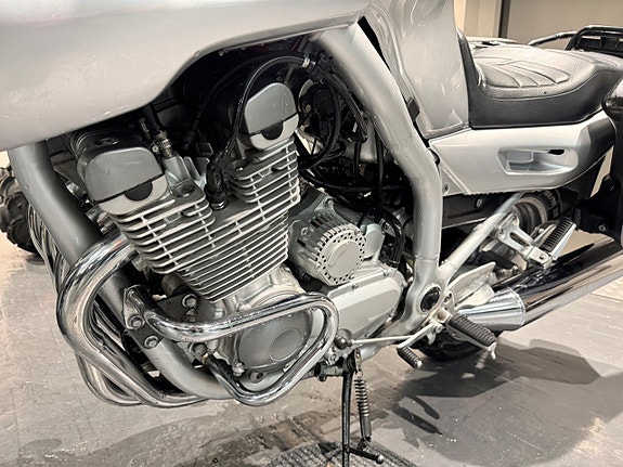 Yamaha XJ900 S Diversion 8 of 9